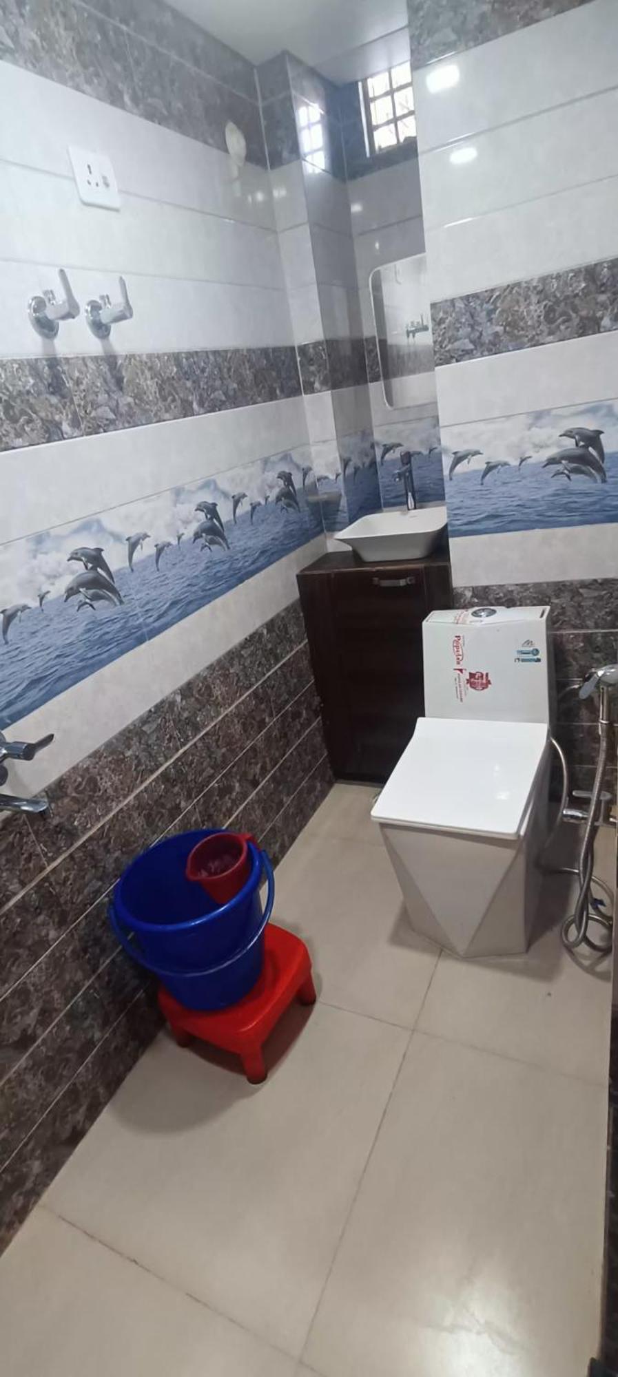 Goenka Home Stay Barsana Chhata Bagian luar foto