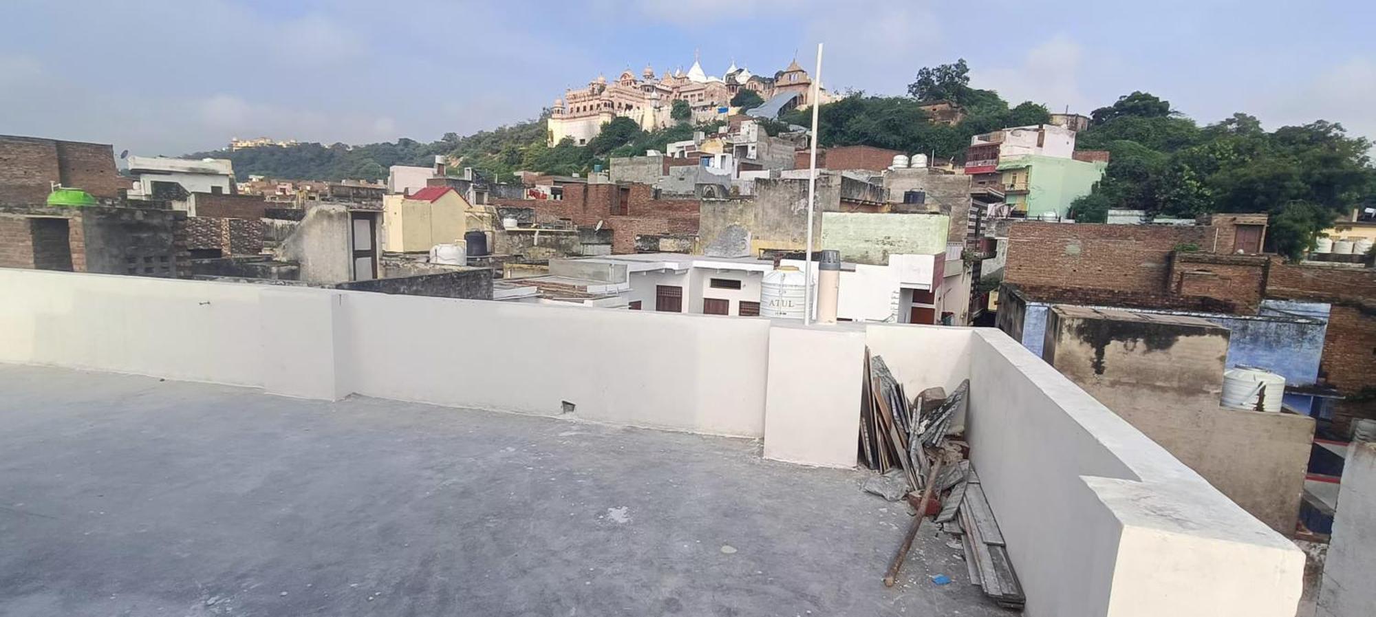 Goenka Home Stay Barsana Chhata Bagian luar foto