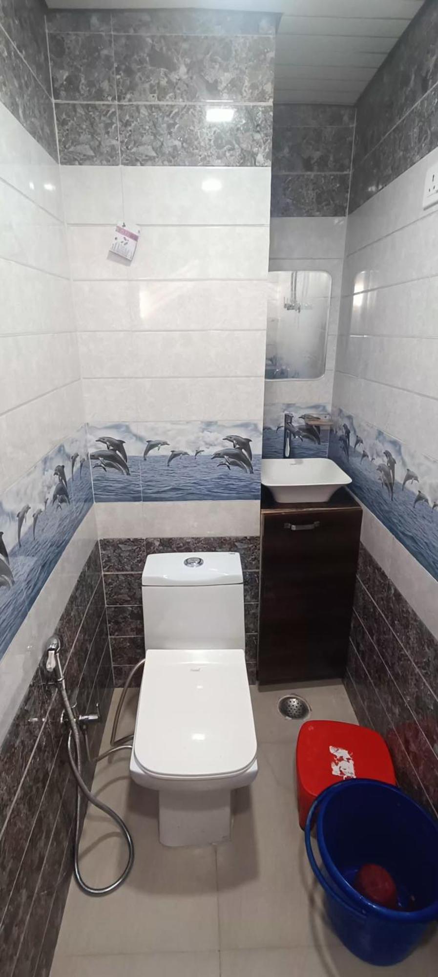 Goenka Home Stay Barsana Chhata Bagian luar foto