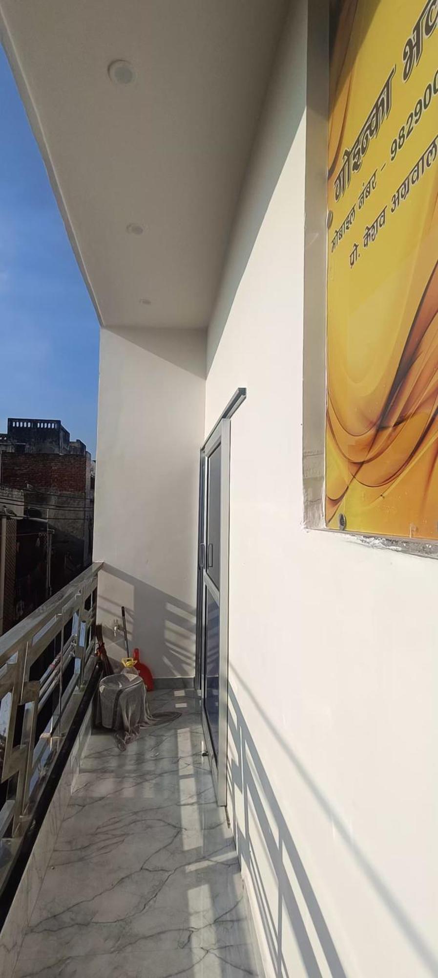 Goenka Home Stay Barsana Chhata Bagian luar foto